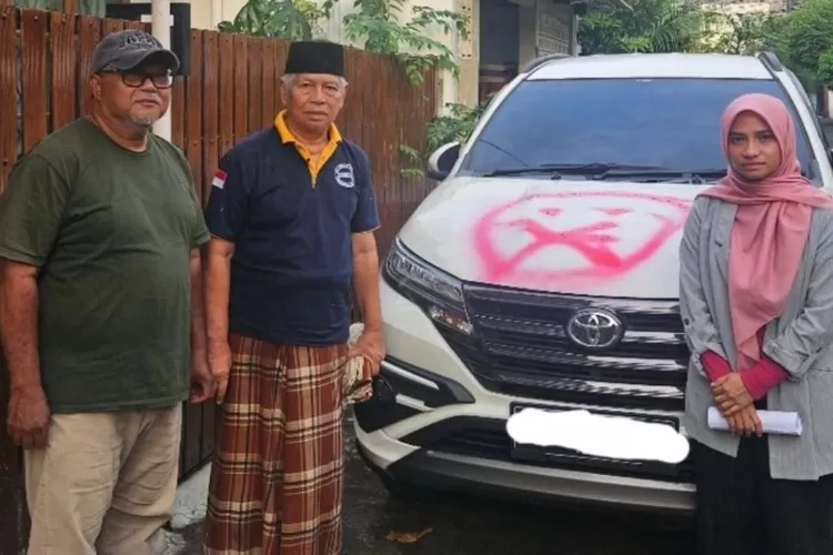 Ketua RT Beberkan Awal Teror Coretan Mobil Sherly Annavita